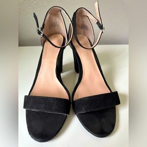 Black Strappy Heels - sz. 7